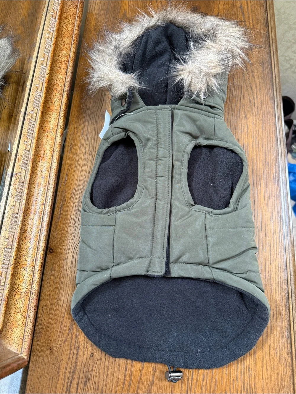 Sky Olive Green Quilted Dog Puffer Coat with removeable Faux Fur Hood. Size S.